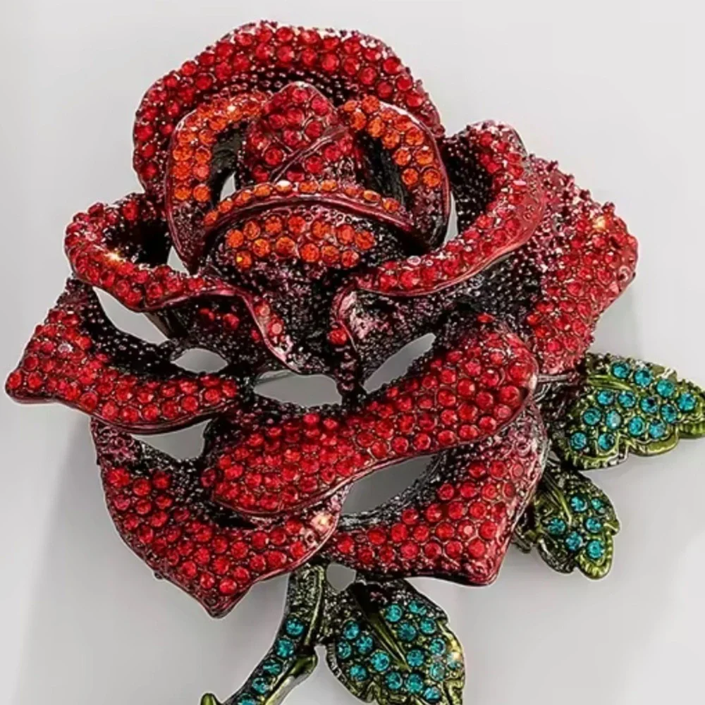 Red Rose Elegant Crystal Brooch